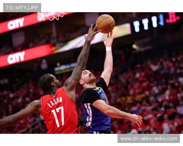 火箭队与雷霆在季后赛中的经典对决与战术复盘 火箭队与雷霆在季后赛中的经典对决与战术复盘